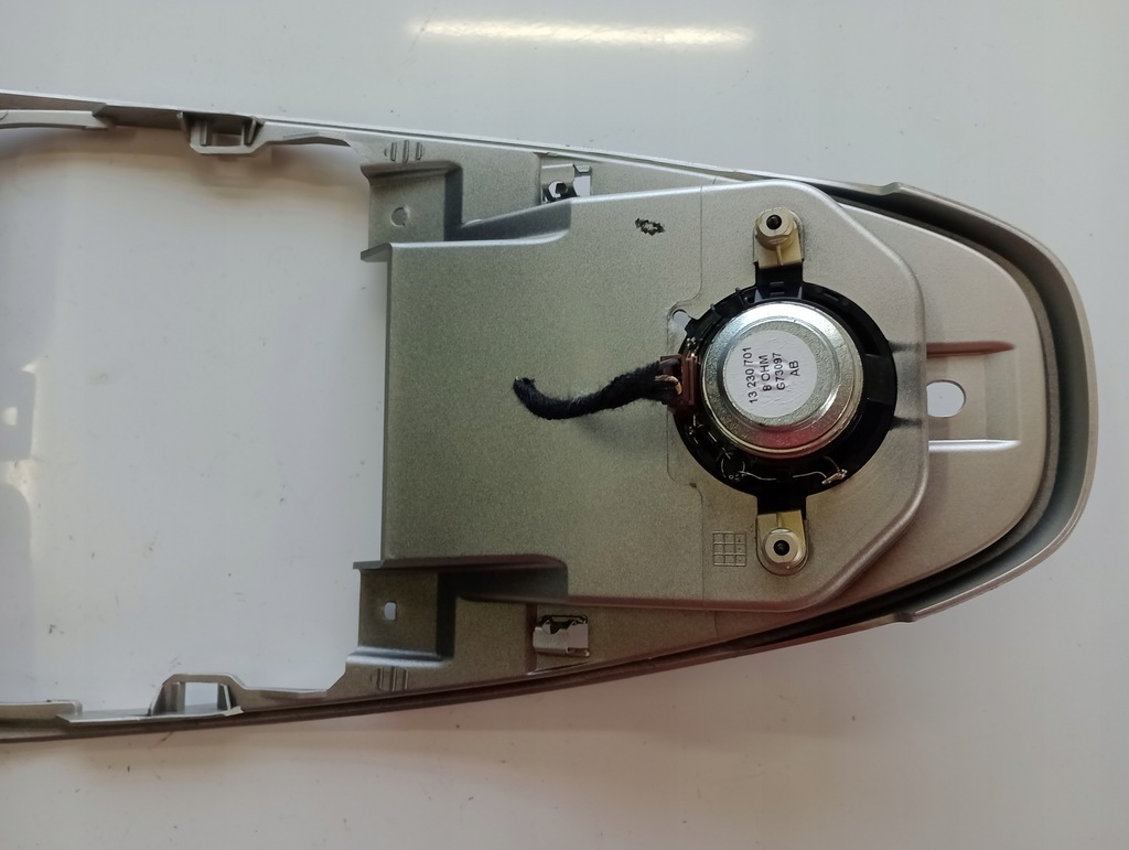 фото №7, Opel corsa d 06-11 средняя рамка часов решётки обдув средний 13204955