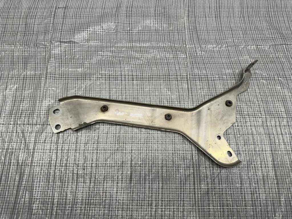 Купити Кронштейн кронштейн maserati granturismo m189 d778210