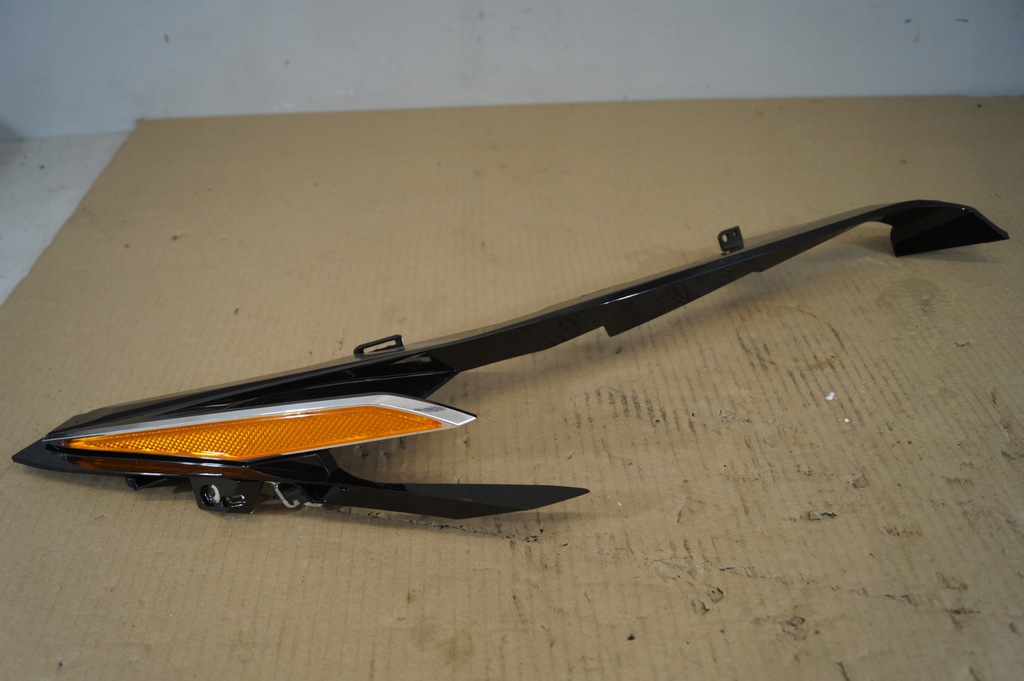 фото №1, Відбивач лампи правий перед lexus rx450h 15- r