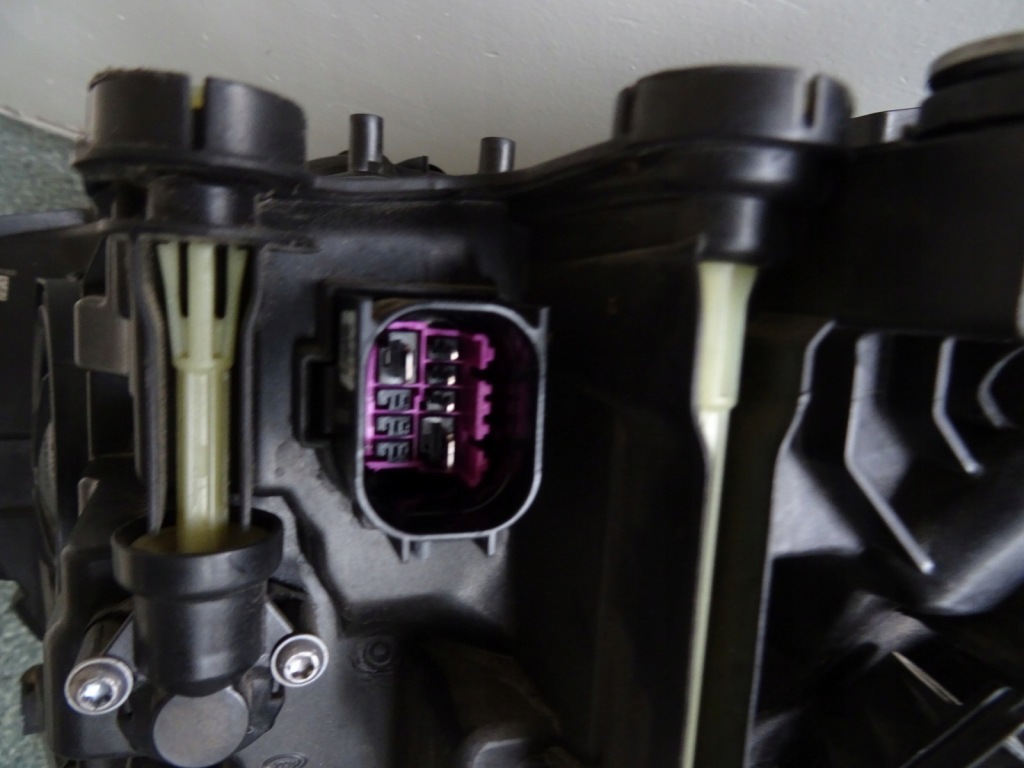 Audi q3 83a фонари передние full led левая 83a941033 + правый  83a941034 с Разборки