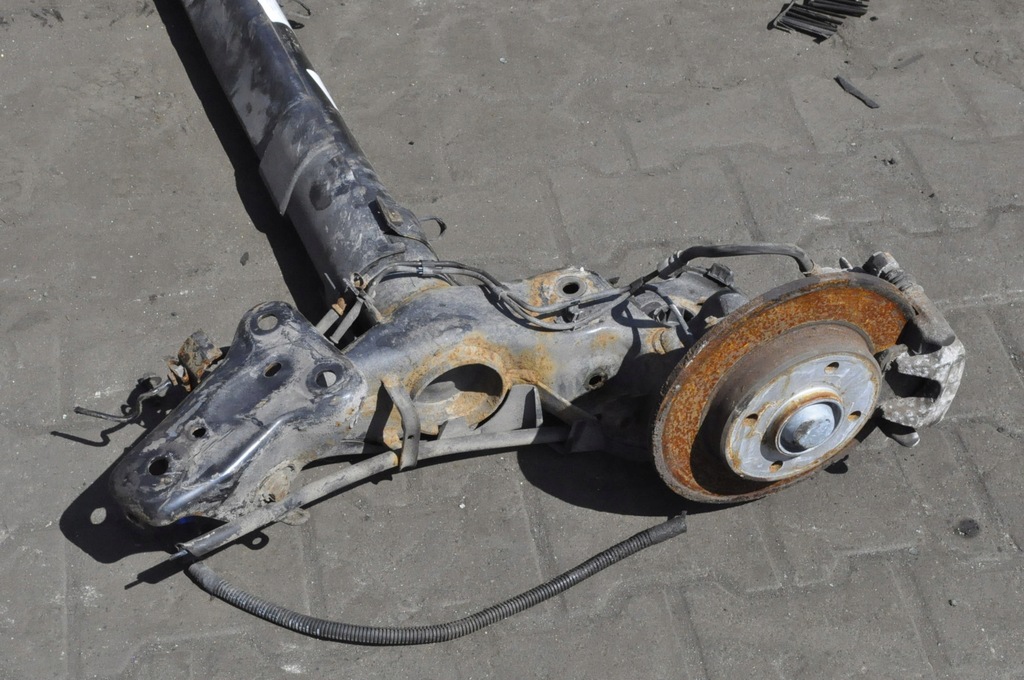 фото №8, Peugeot 2008 i підвіска балка задня гальмівні диски + супорти