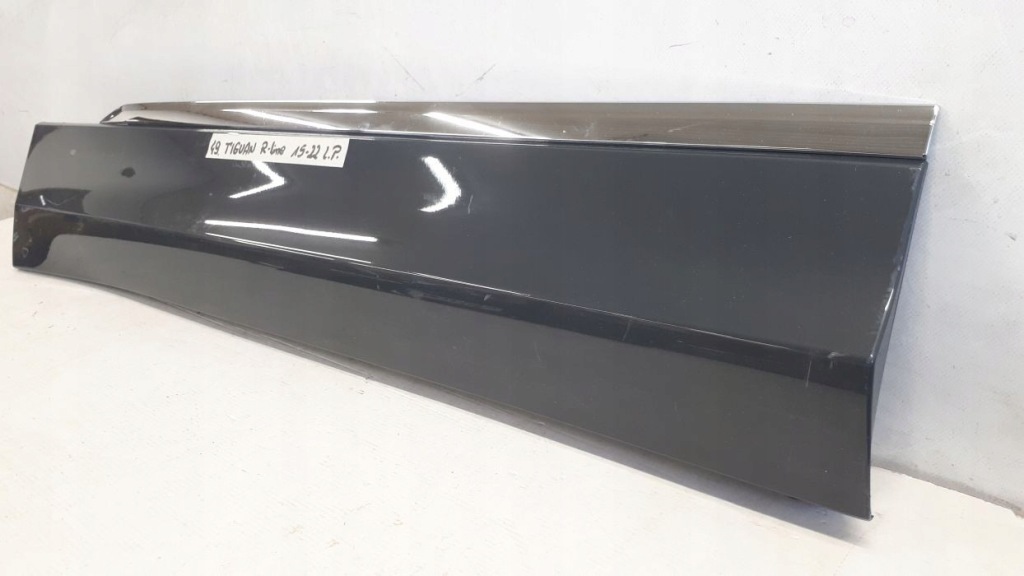 фото №3, Vw tiguan r-line молдинг двері ліва перед