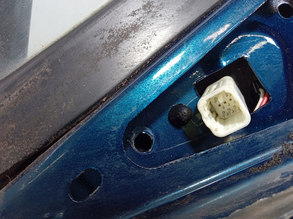 фото №6, Mazda 5 cr i дверь перед левая 32c