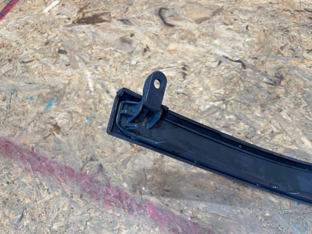 Mercedes actroc mp4 w960 11-19 спойлер молдинг вітровик права перед передня Київ