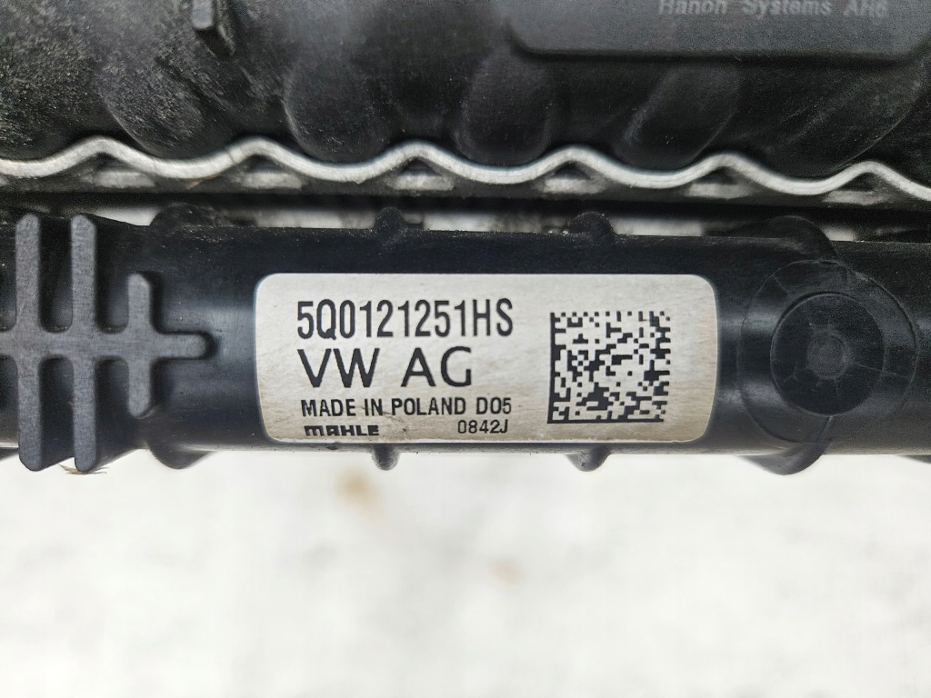 Seat leon 4 golf viii 2.0tdi вентилятор радиатор воды интеркулер Недорого