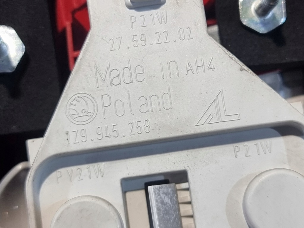 фото №11, Лампа правий задня оригінальний номер 1z9945096 skoda octavia ii kombi