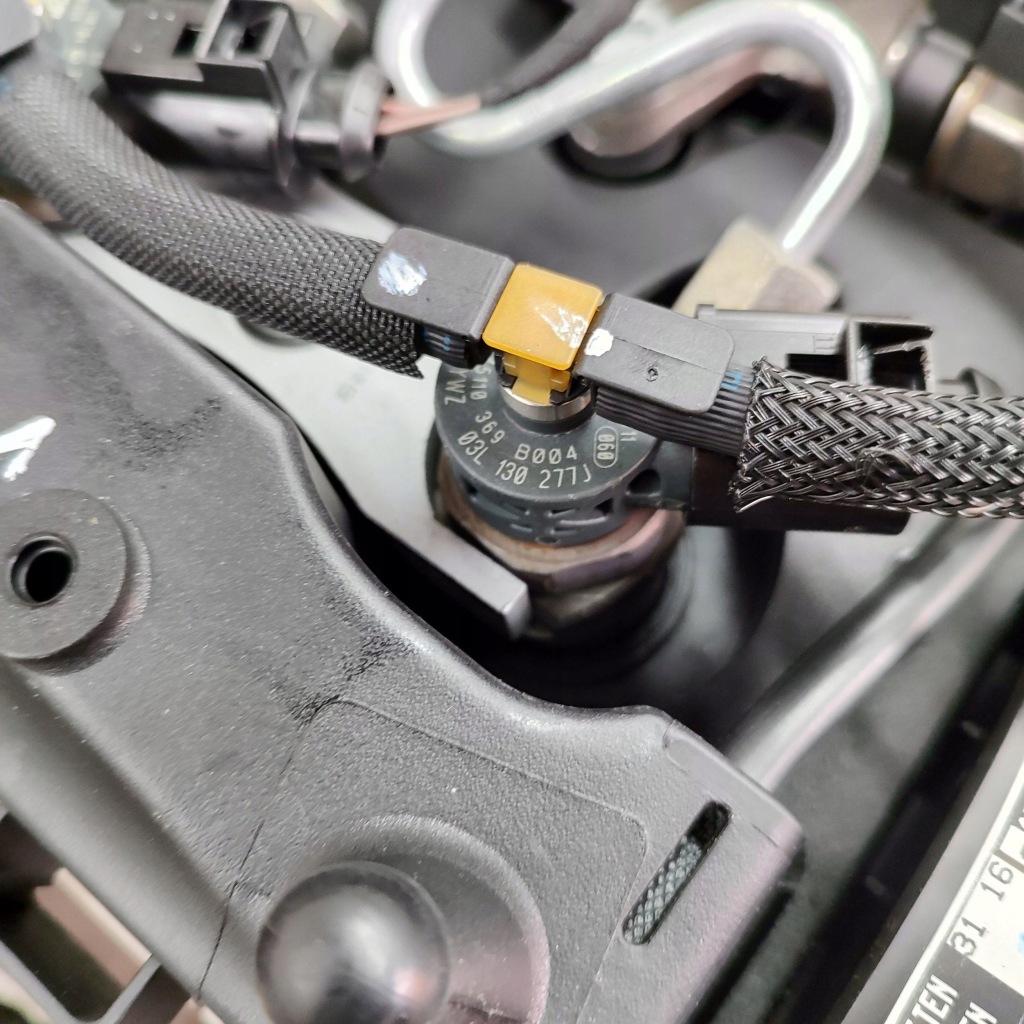 фото №10, Volkswagen sharan 2012 двигун