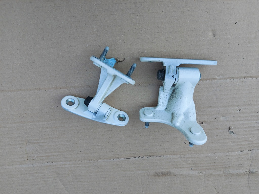 фото №1, Петли дверь левый задняя mercedes glk