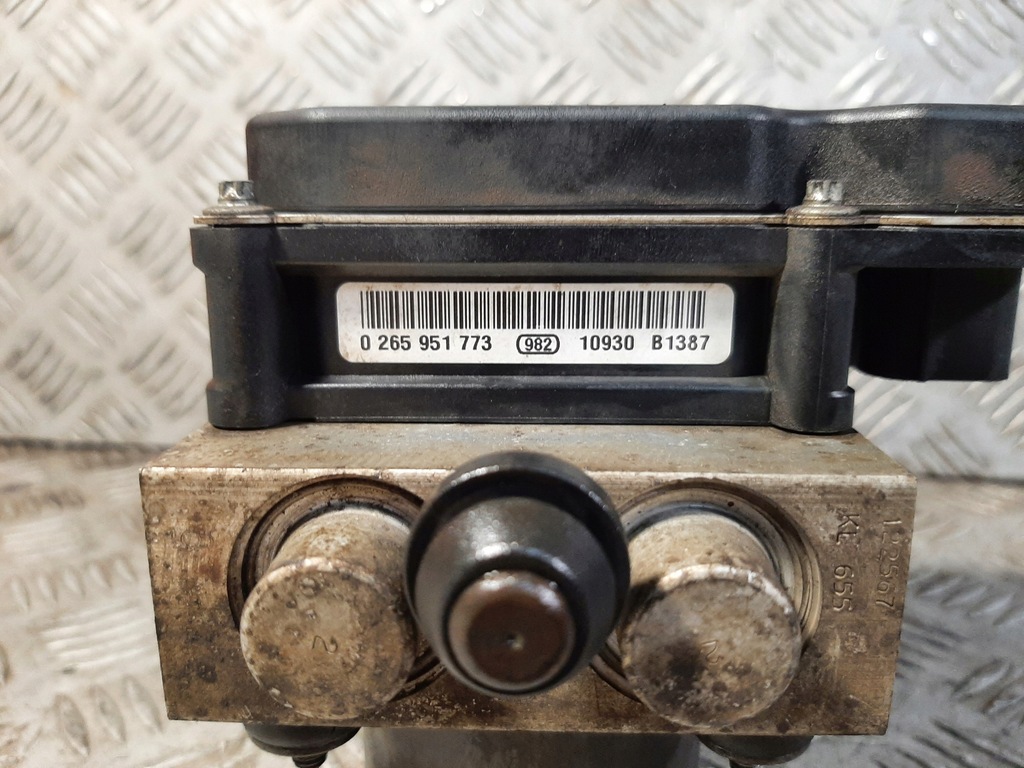 фото №7, Chevrolet silverado 5.3 12r насос блок управления abs