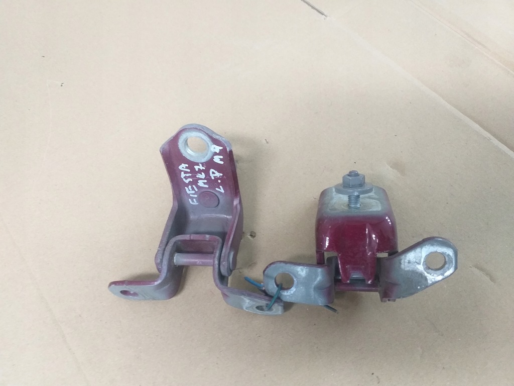 фото №1, Ford fiesta mk7 5d петля петли левый перед m9