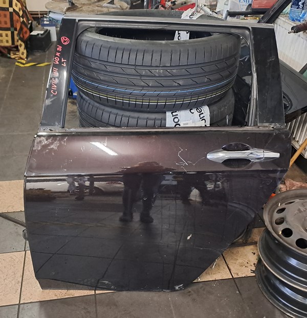 фото №1, Honda accord vii 06r kombi дверь левый задняя задние голый