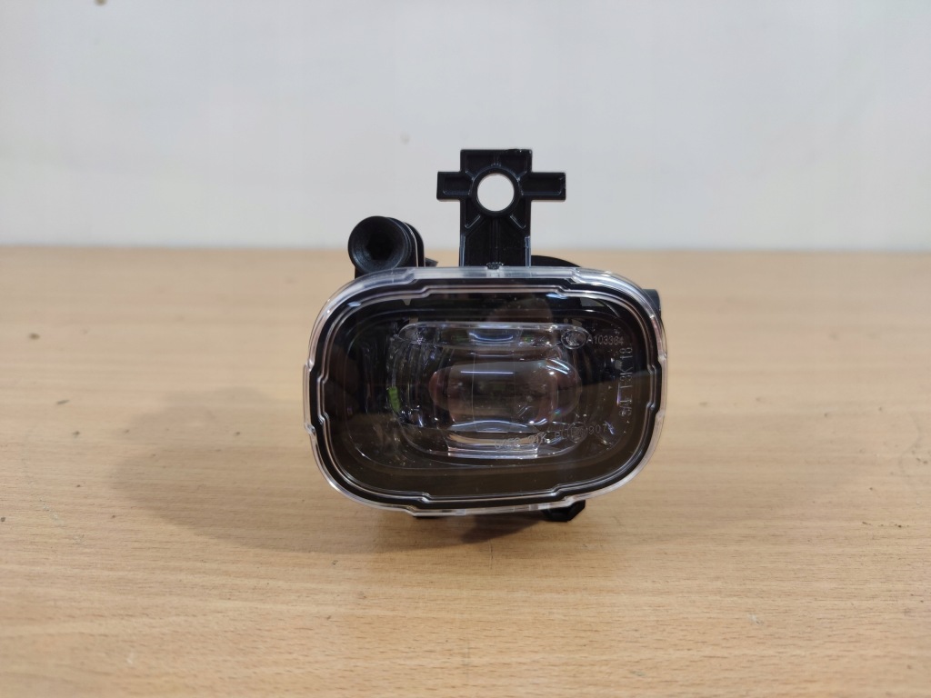 Купити Фара протитуманна renault оригінальний номер 261550862r