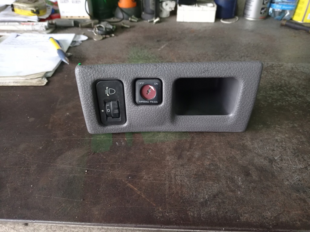 фото №1, Peugeot 206 - бардачок консоли