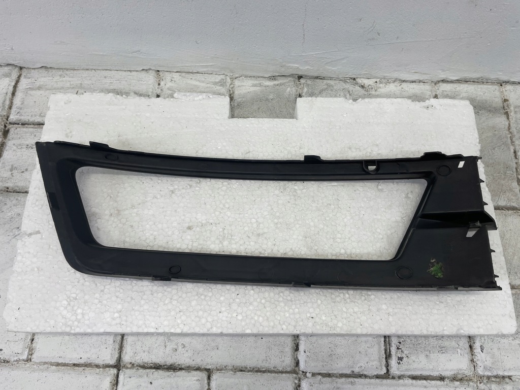 фото №2, Skoda оригінальний номер 5ja807681 решітка вентиляційна, бампер