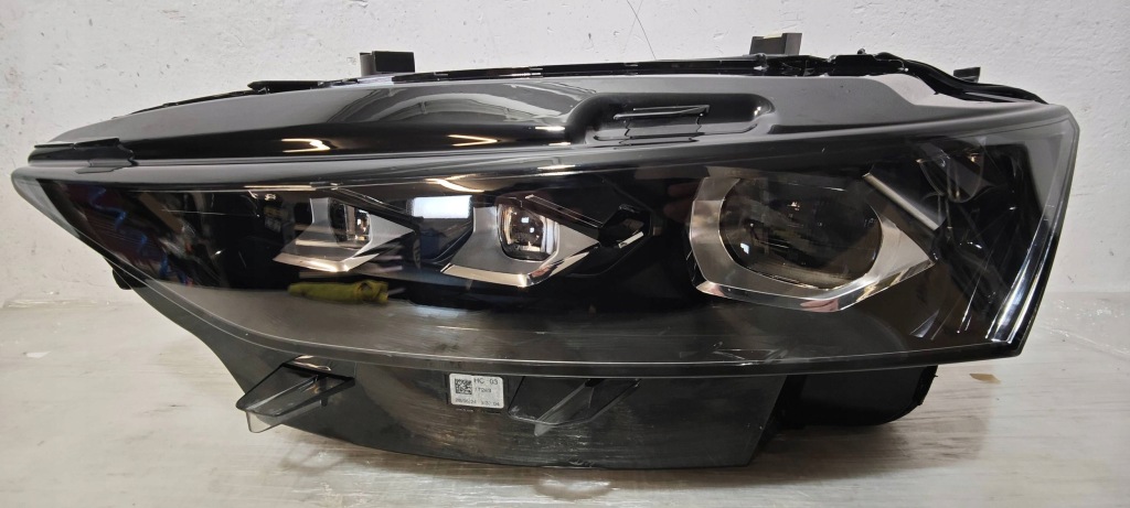 Купить Лампа левый перед citroen ds7 рестайлинг  matrix