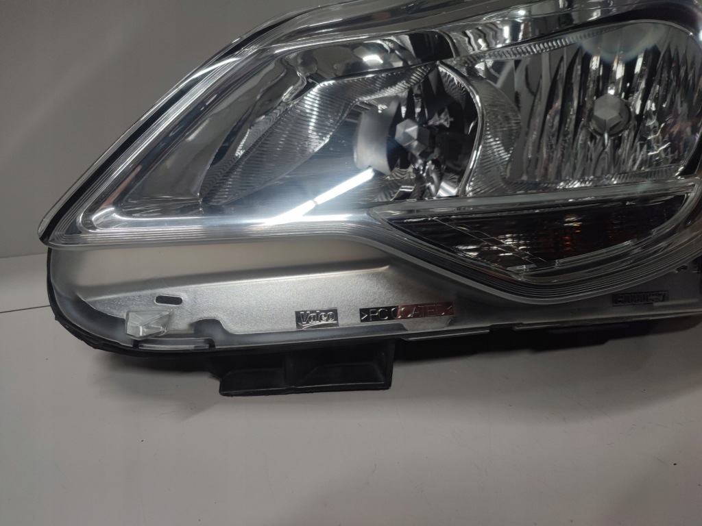 Купити Лампа передня ліва лівий перед opel corsa d рестайлінг  звичайна європа 95511327