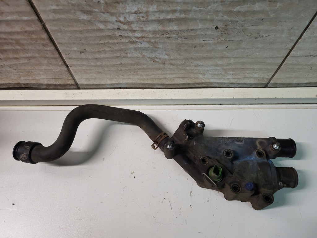 фото №1, Корпус термостата peugeot 407 2.2 16v 3fz 158km