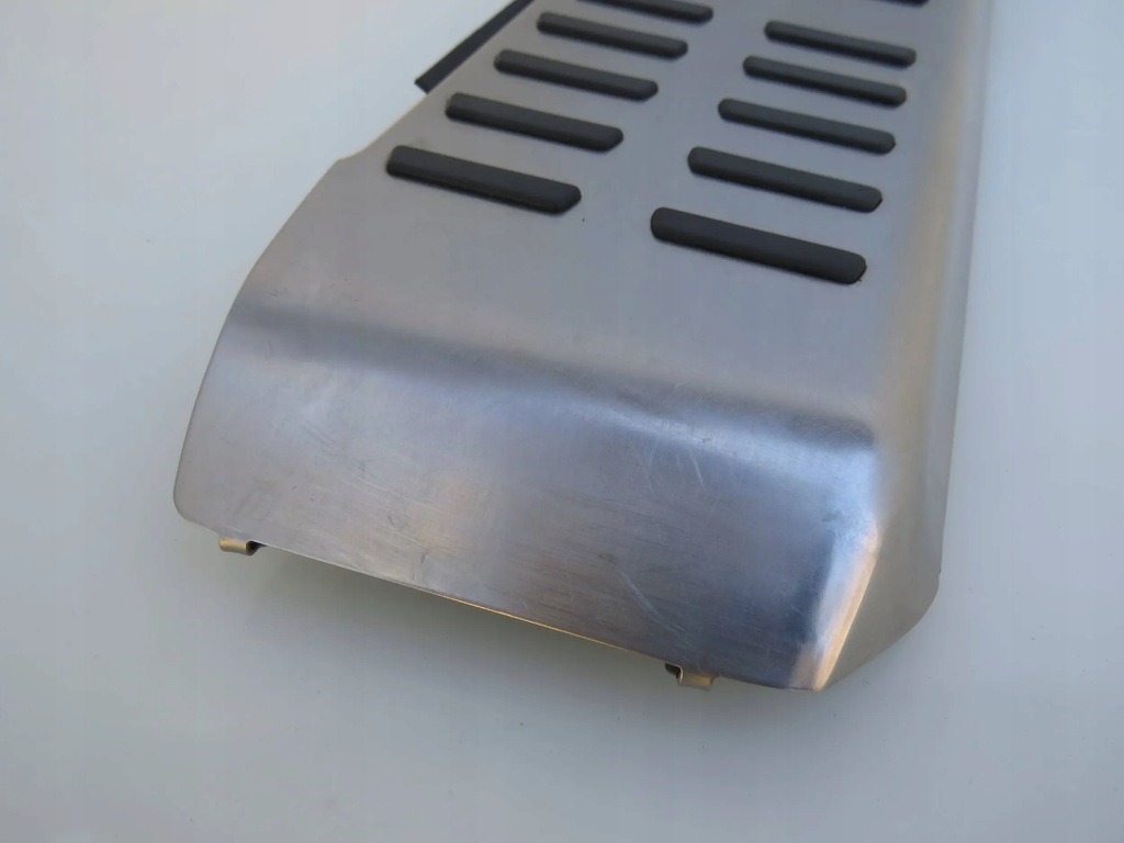 фото №7, Подножка накладка водителя 8k1864777 audi a4 s4 rs4 b8 a5 8t