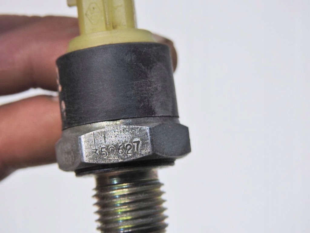 фото №7, Датчик тиску оливи renault scenic ii