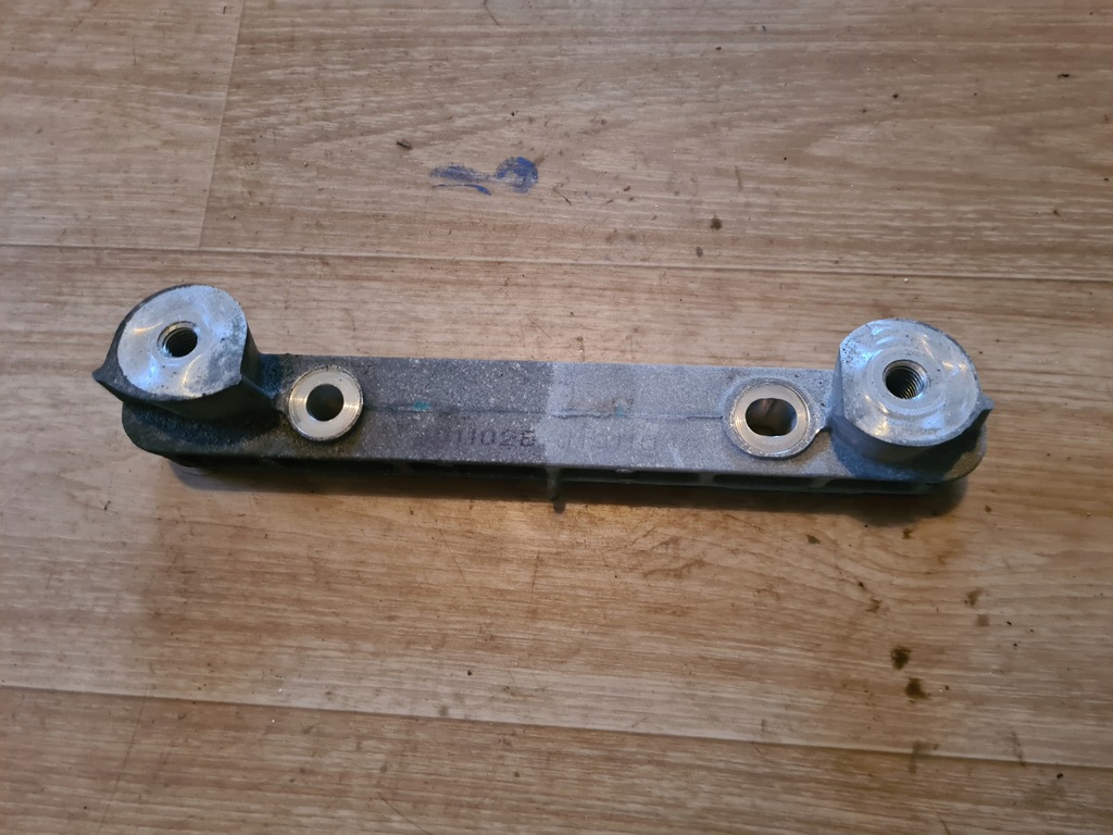 фото №1, Кронштейн двигателя кронштейн volvo xc40 d3 2.0d