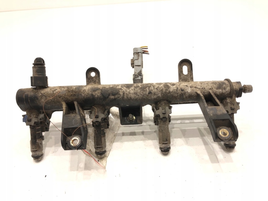 фото №1, Молдинг впрыскная citroen c2 9655833580 1.1 60km