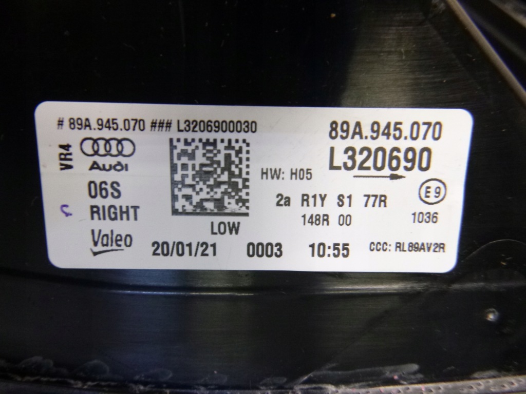 фото №16, Audi q4 e-tron комплект лампа лампа правая левая накладка задняя задняя low новый kpl