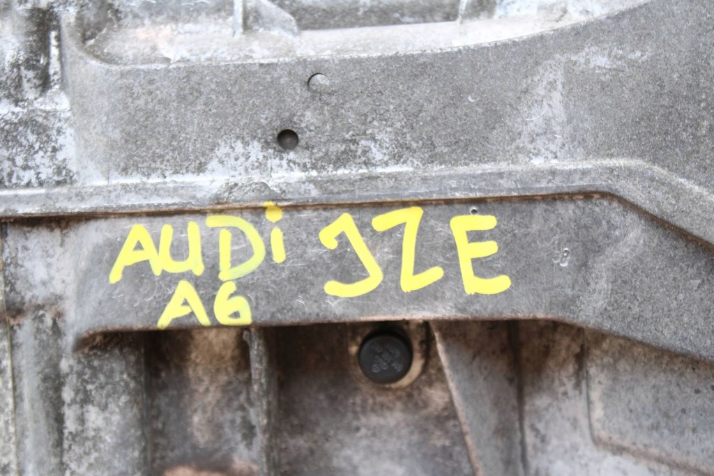 Коробка передач передач автоматическая коробка передач audi a6 c6 2.7 tdi jze Цена