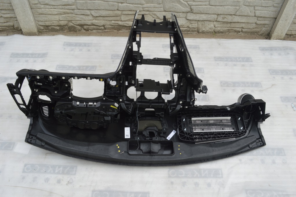 фото №10, Консоль приборная панель mercedes w205