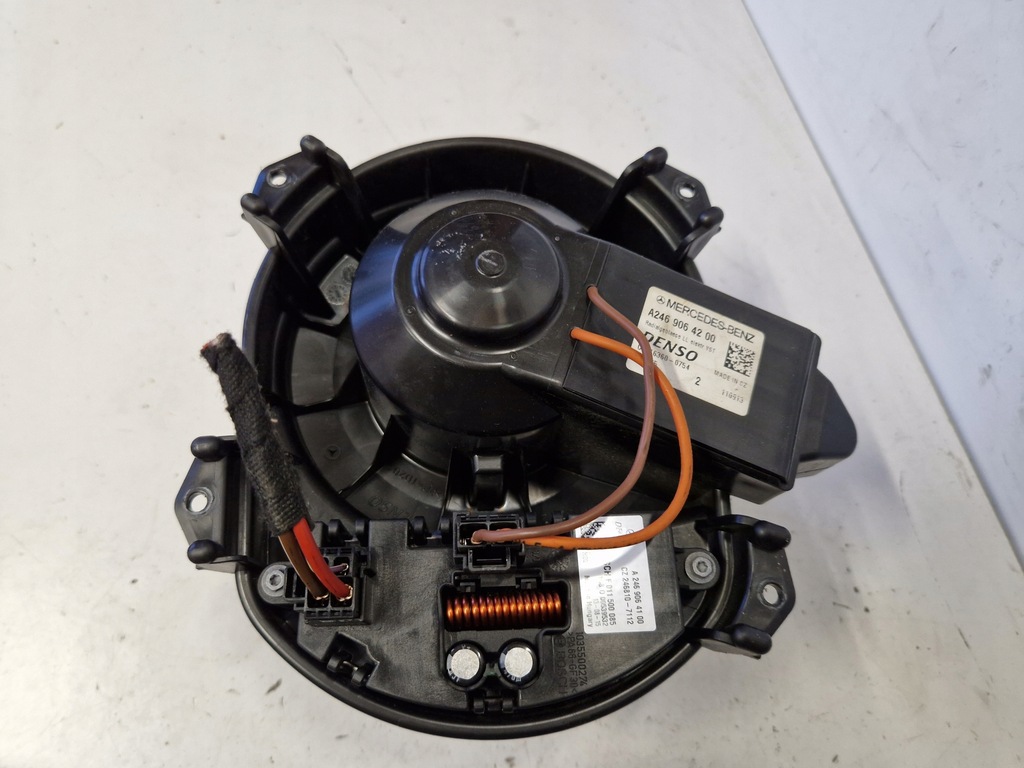 фото №1, Повітродувка вентилятор обдув mercedes b-klasa w246 1.5 cdi