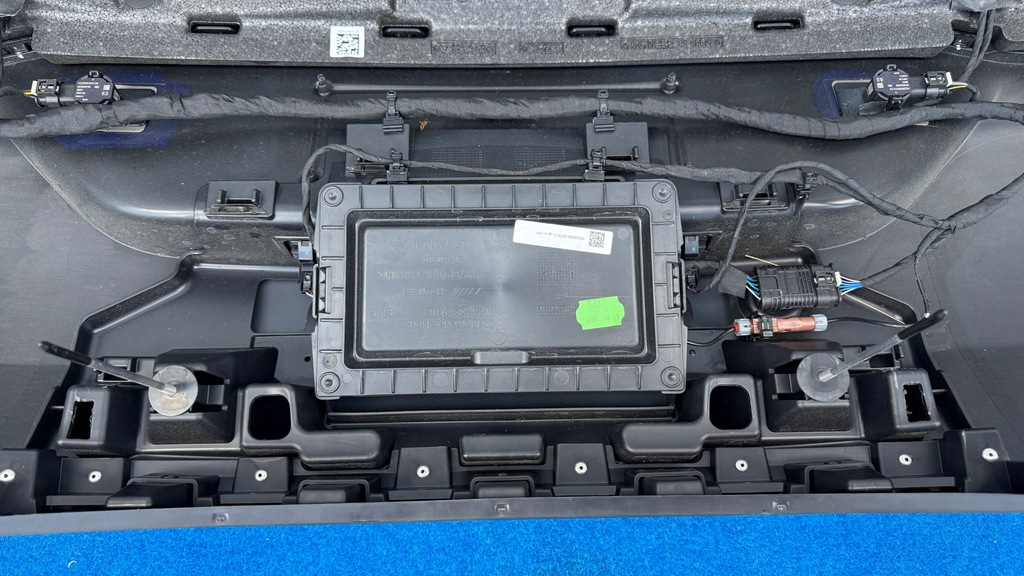 фото №11, Mercedes amg gt 4d 4door бампер задня новий kompletny idealny st/b/1