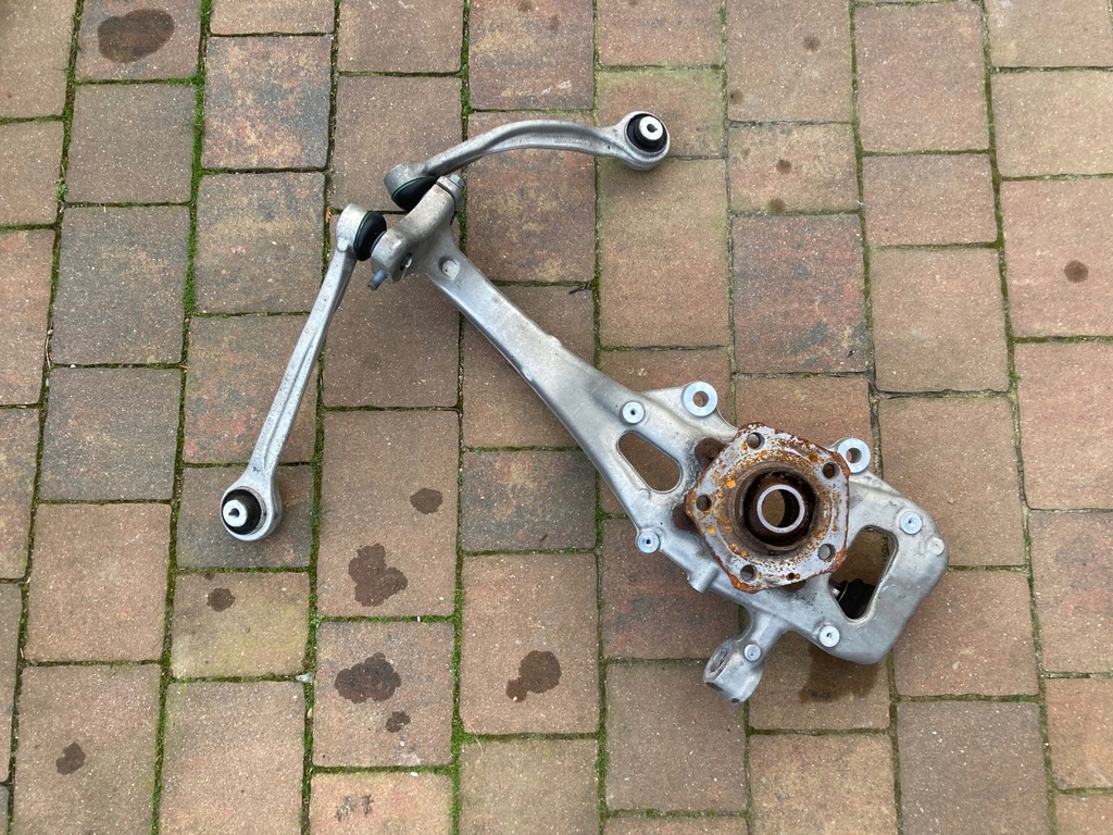 фото №1, Audi a7 s7 поворотный кулак ступица левая 4k0407559d 4k0