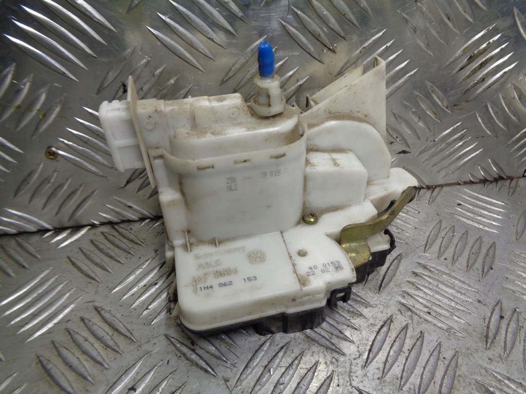 Купить Замок дверь центральный левый задний  golf iii 1h4862153