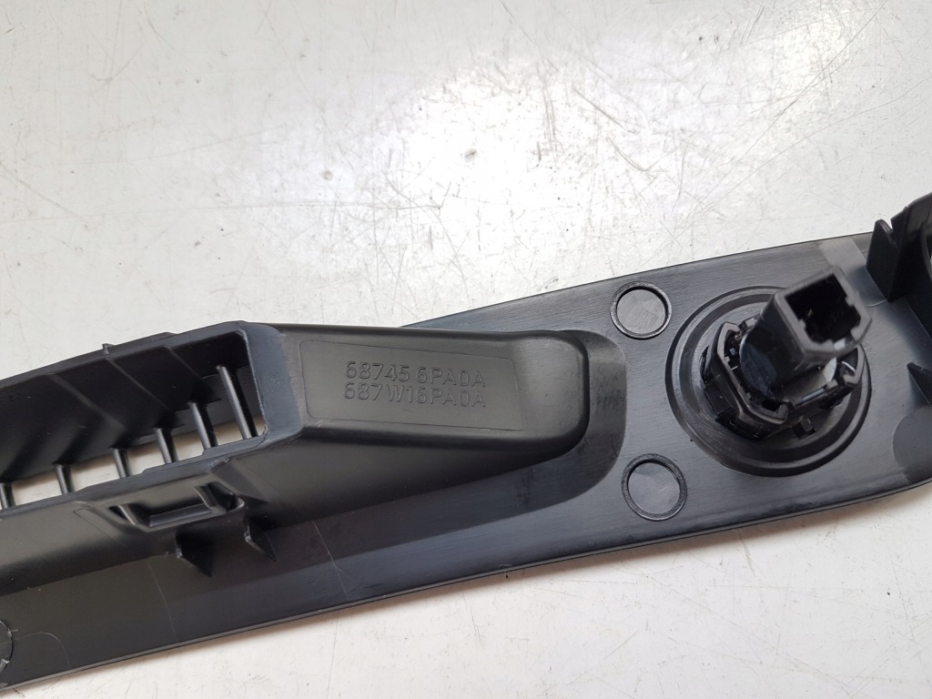 Молдинг накладка панели консоли nissan juke 2 f16 19- в Украине