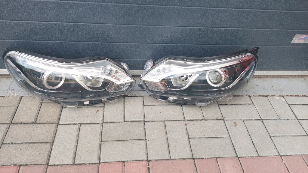 фото №1, Лампа права правий передня перед toyota proace led