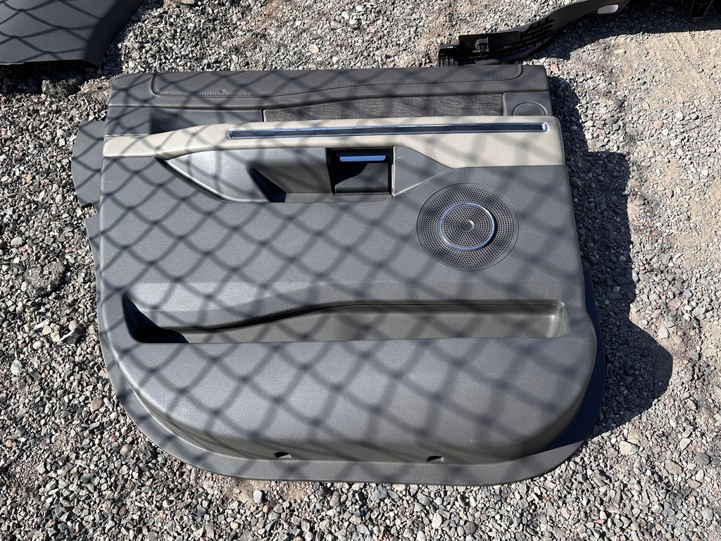 фото №12, Сиденья обшивки туннель салон кожа вентилируемые подогрев ford expedition 2018+