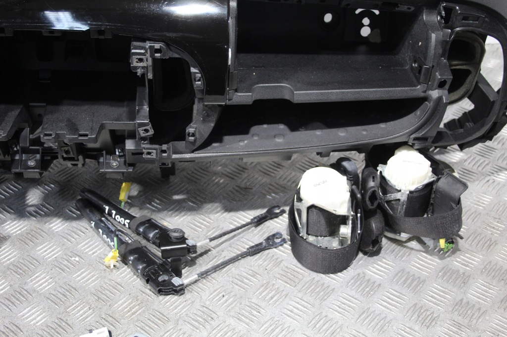 фото №7, Приборная панель консоль подушка безопасности подушки безопасности fiat 500 l