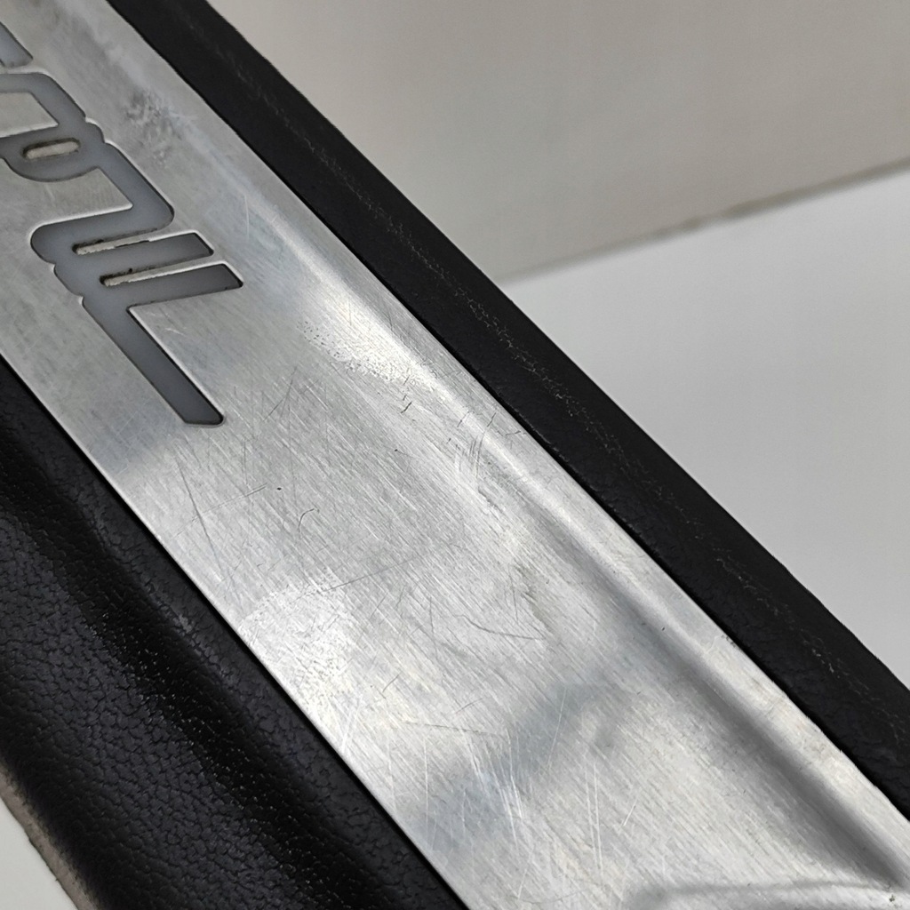 фото №7, Maserati levante 2016 ліва сторона захист стійка скло передньої / a