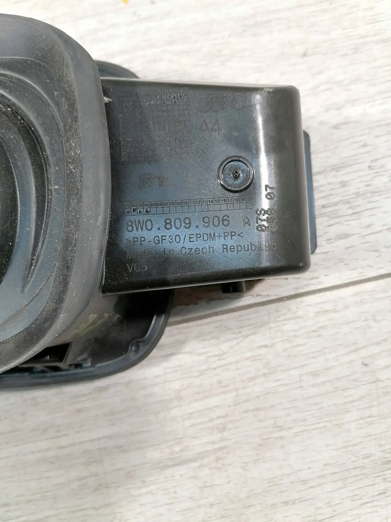 фото №7, Audi a4 b9 кришка заливна горловина 8w0809906