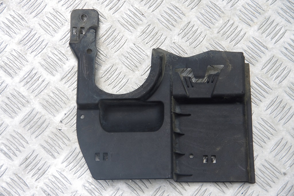 фото №6, Защита подвеска левая audi rs3 8v 8v5 8v0 sedan