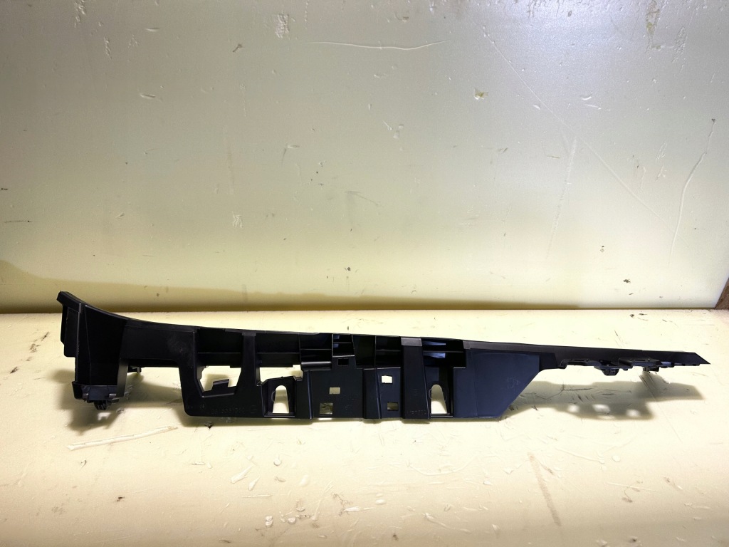 Купити Кронштейн шторка багажника ліва peugeot 5008 9815361380