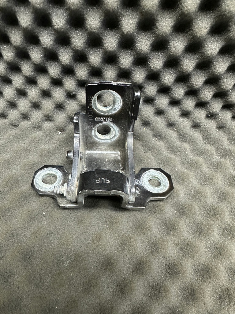 804010016rb, петля двері лівий задній renault Ціна