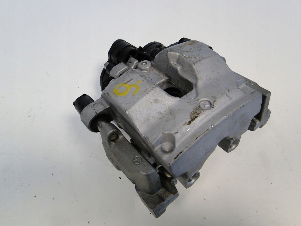 фото №5, Mercedes glc x253 суппорт 320x24 a2534231298