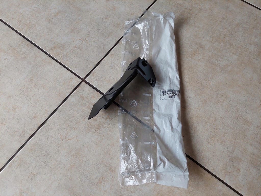 фото №1, Кронштейн - кронштейн крыла - opel corsa f - peugeot 208 ii