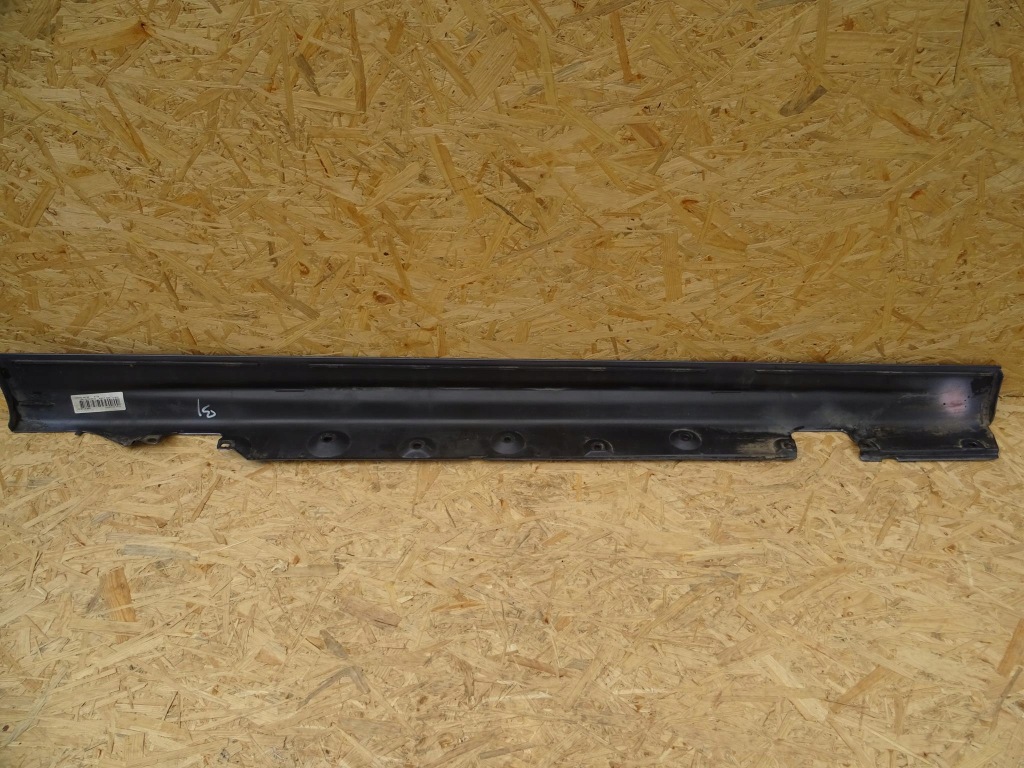 Bmw 3 e46 накладка порог левая седан 8209755 в Украине