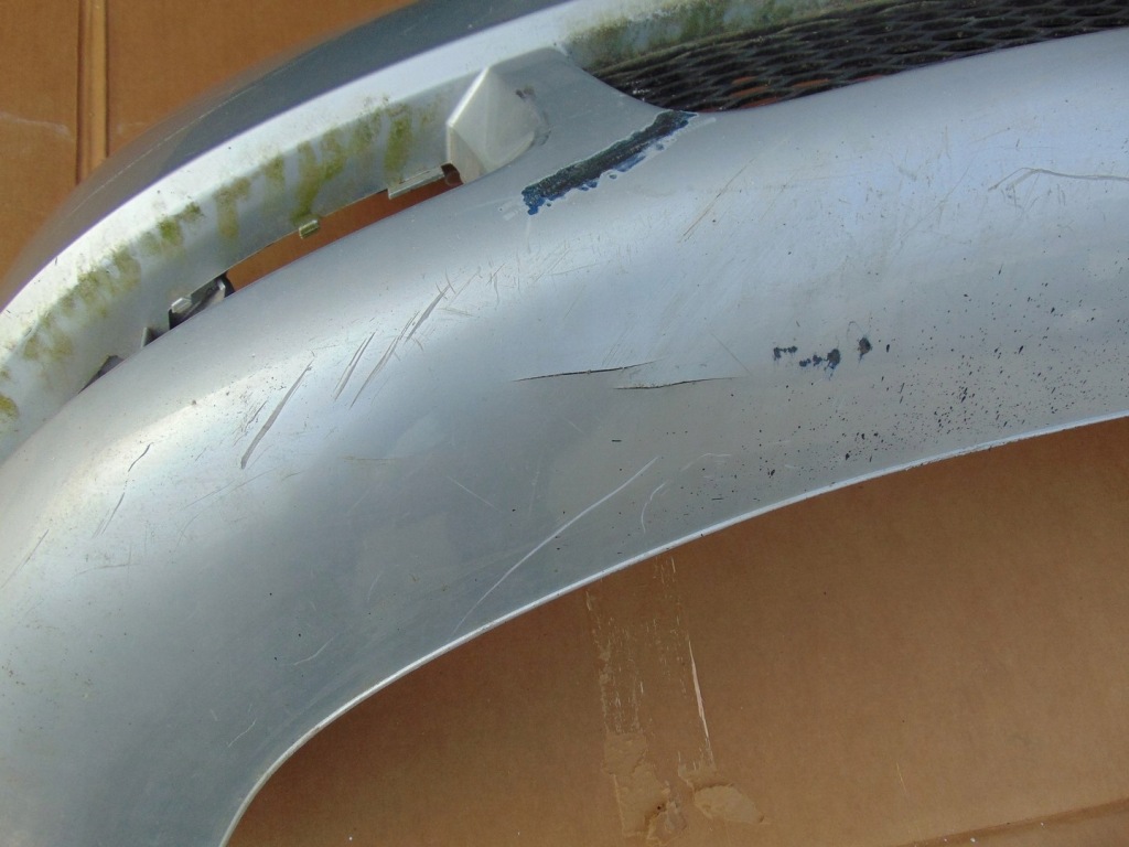 Бампер перед решётка  audi tt 8n 1998-2006 8n0807111 Оригинал