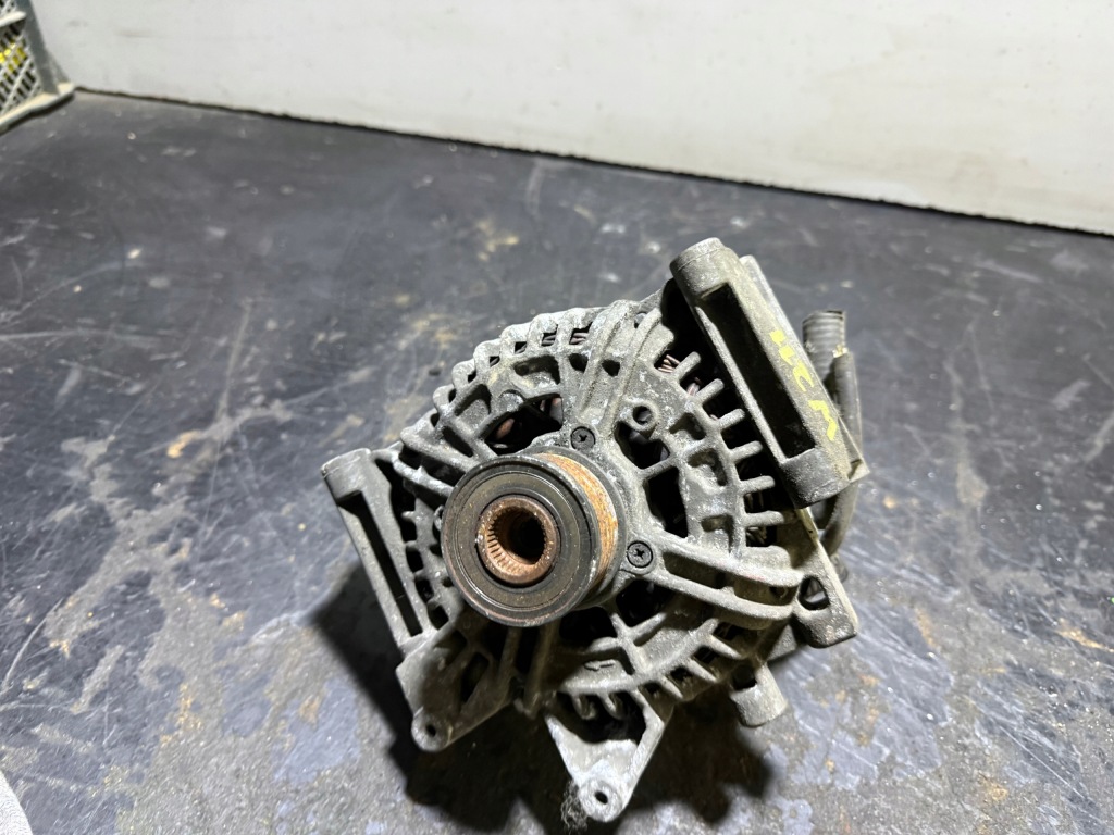 фото №1, Mercedes c klasa w211 w203 lift 2.2cdi генератор a0131540002