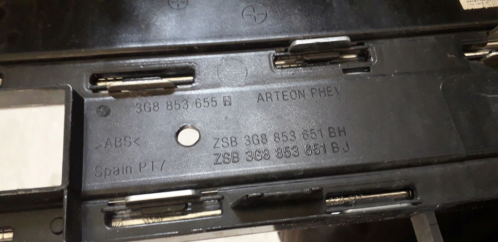 фото №14, Решётка радиатора решётка радиатора vw arteon r-line lift hybrid na запчасти 3g8853655h