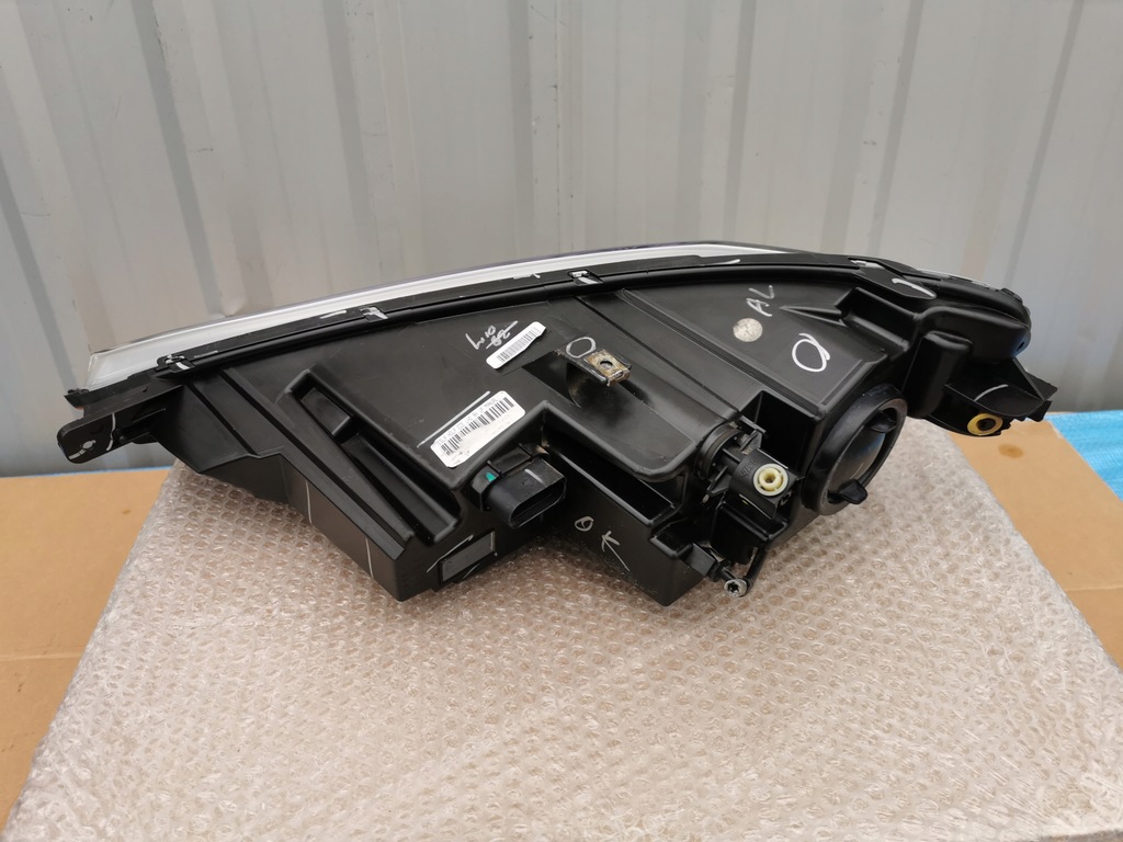 фото №10, Tesla model s 12-16 лампа права ксенон led