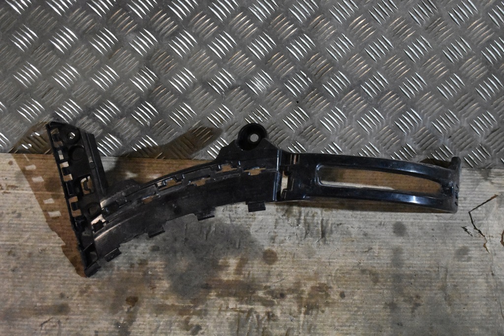 фото №1, Idealny напрямна бампера задній лівий mercedes x247 1