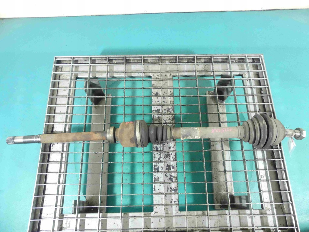 Купити Привідний вал права citroen c4 picasso 1 06-13 1.6 hdi